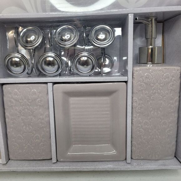 Lavender + Sage 17 Piece Bath Set - Picture 4 of 6